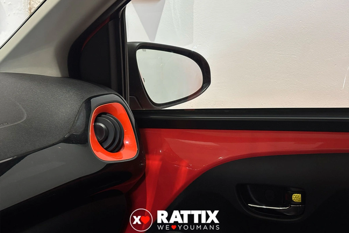 TOYOTA aygo ii 2014 Aygo 3p 1.0 x-clusiv